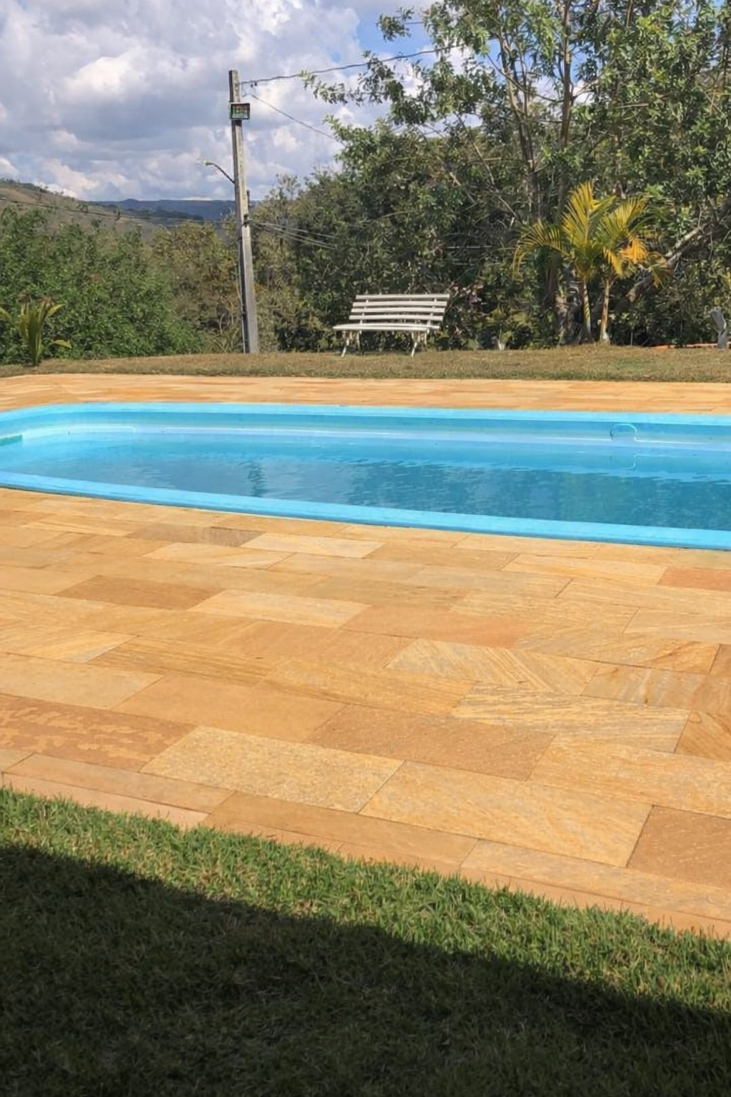 Pedra Amarela Retangular